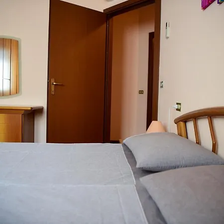 Easy Welcome Casa Alex * Gera Lario
